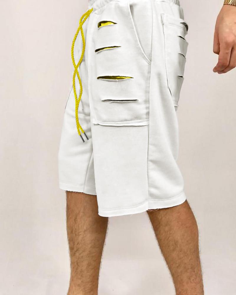 

Solid Loose Ripped Pockets Basketball Shorts, Yellow