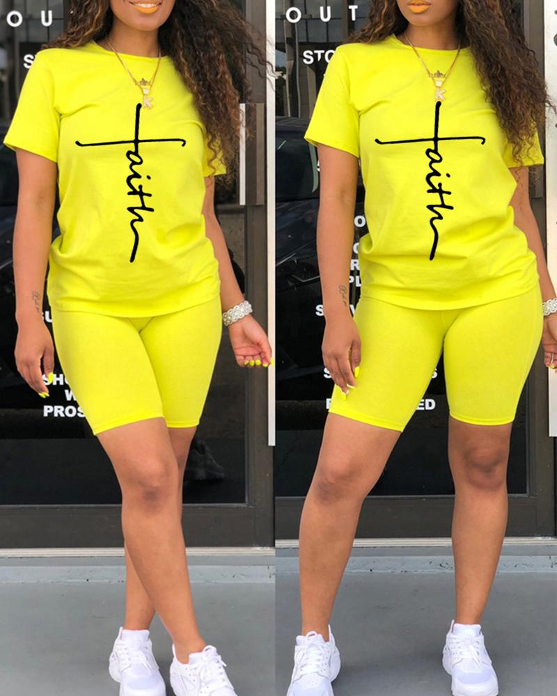 

Letter Print Casual Top & Shorts Set, Yellow