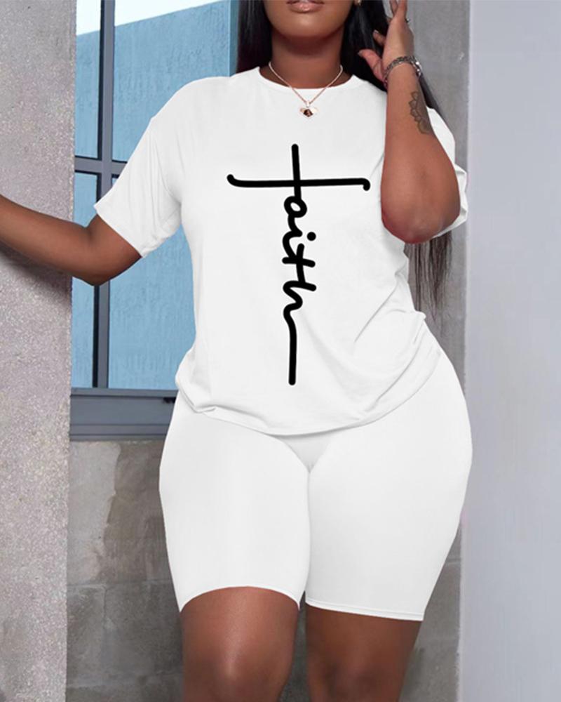 

Plus Size Letter Print Casual Top & Shorts Set, White