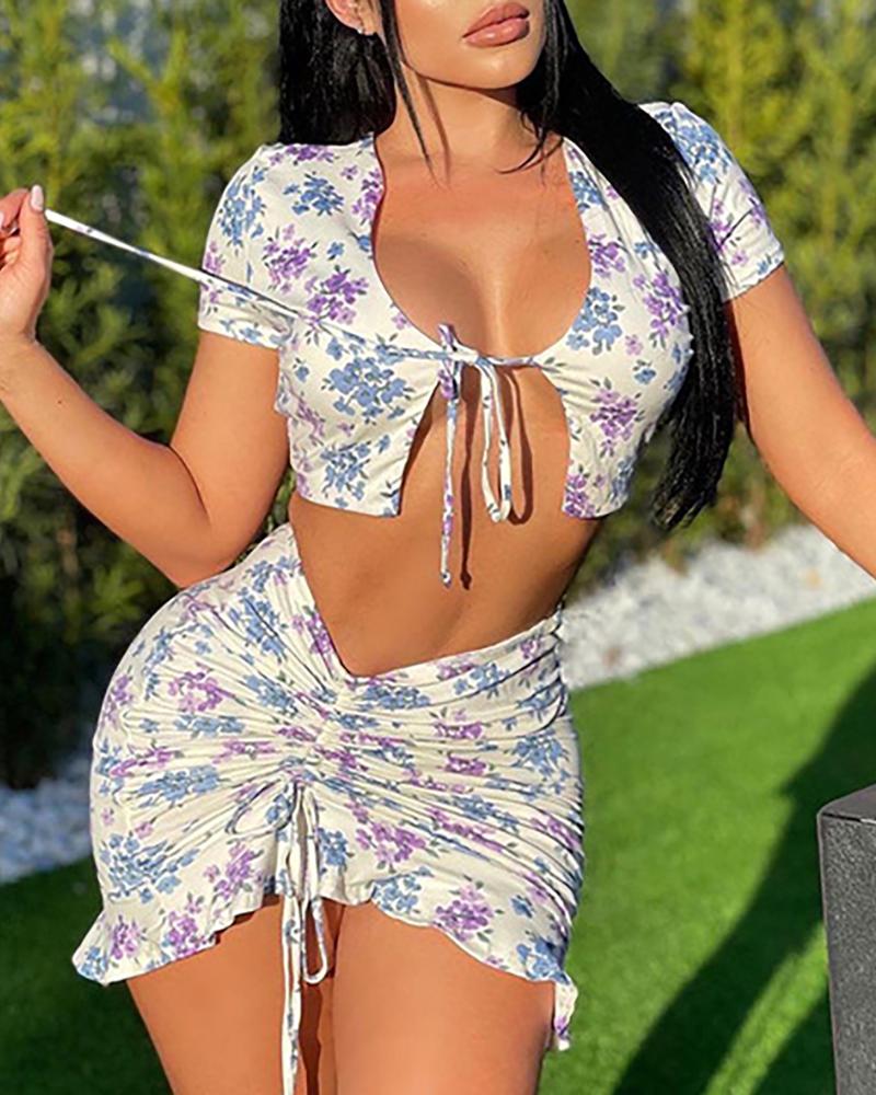 

Tie Front Floral Print Crop Top & Ruched Drawstring Skirt Set, White