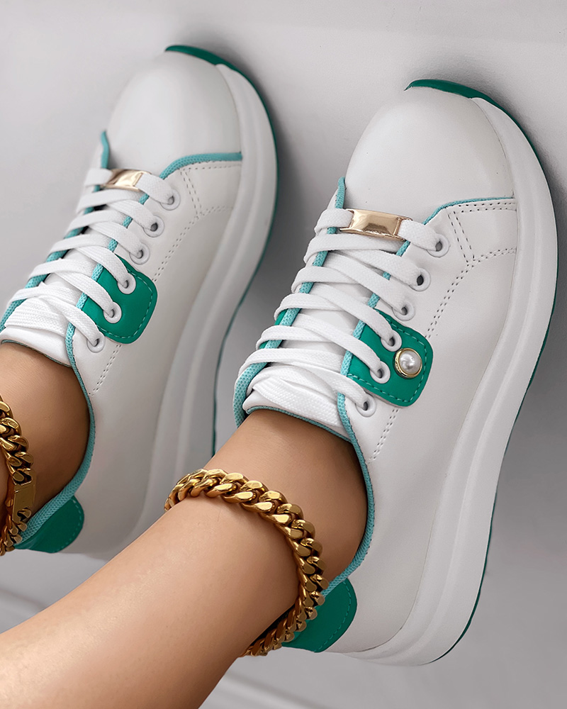 

Colorblock Eyelet Lace-up Muffin Sneakers, White&green