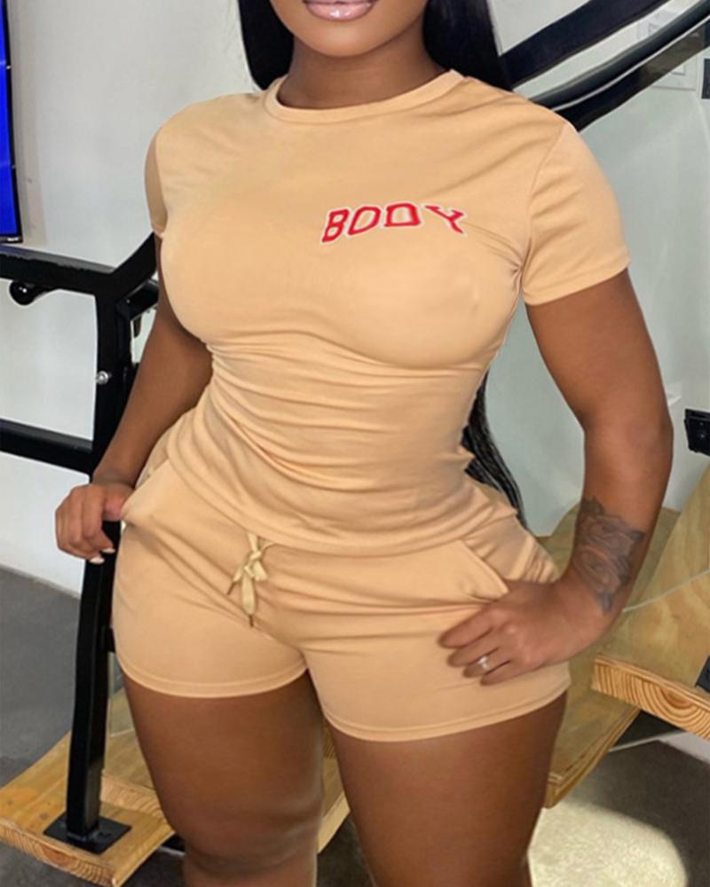 

Plus Size Letter Print Casual Top & Drawstring Shorts Set, Khaki