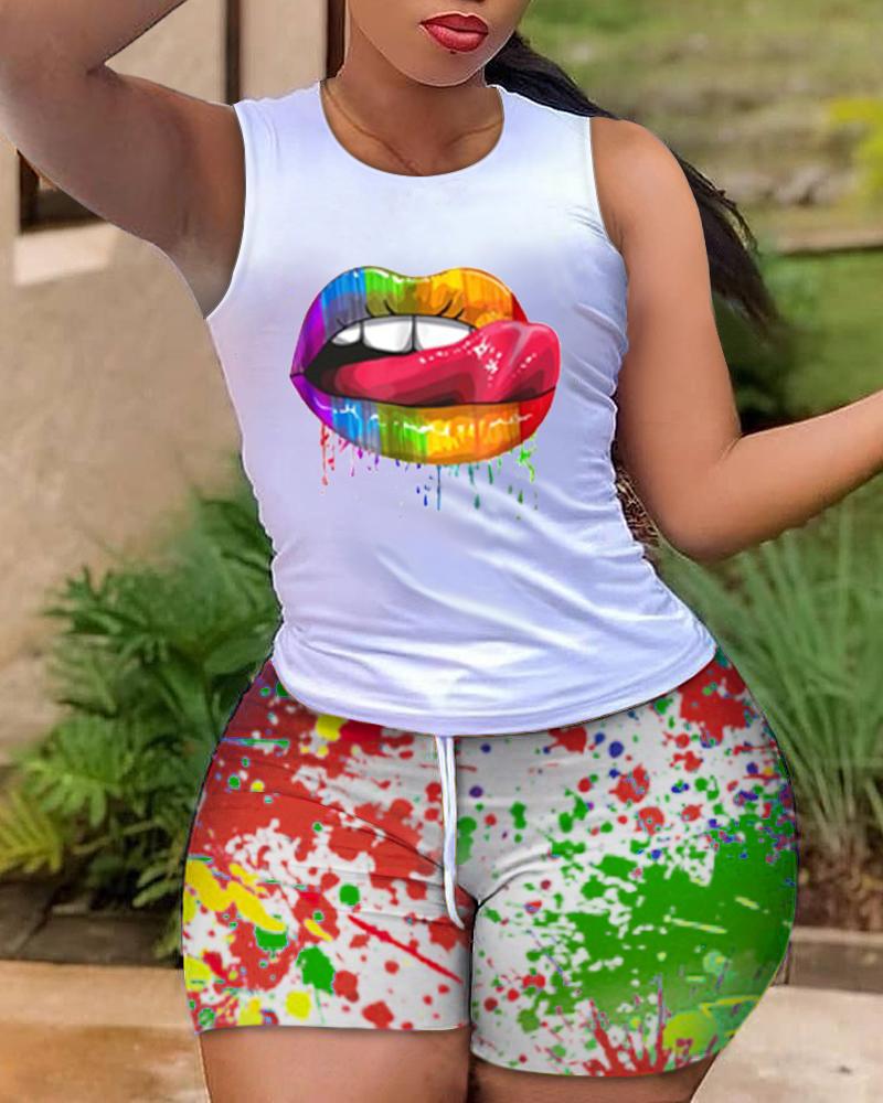 

Plus Size Lip Print Casual Tank Top & Ink Splash Shorts Set, White