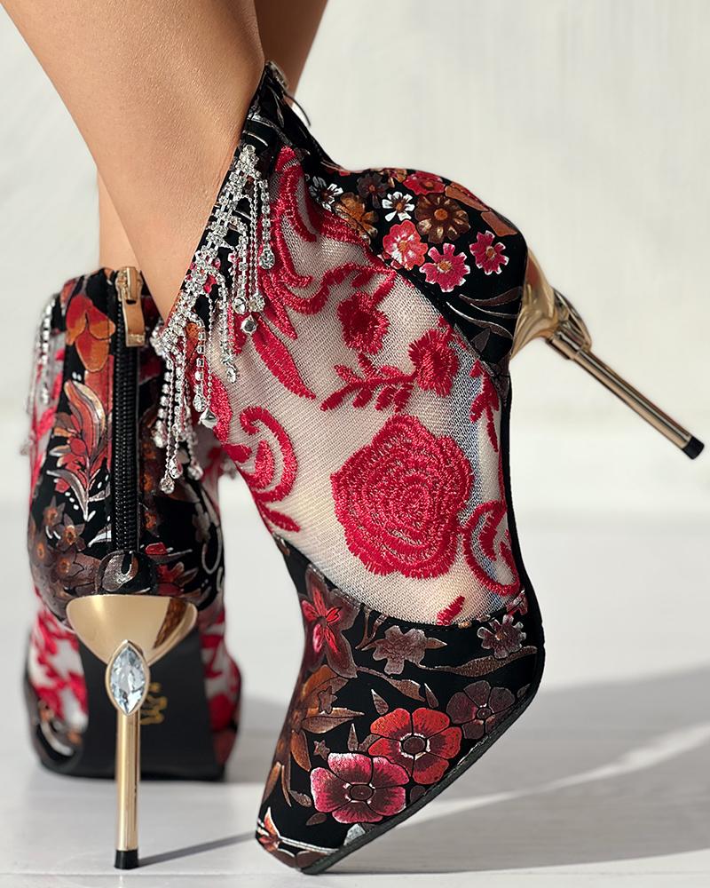 

Floral Embroidery Tassel Design Wedding Boots, Black&red
