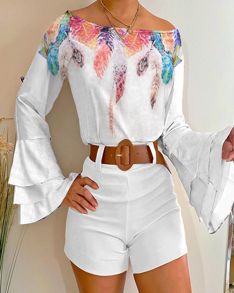 

Graphic Print Colorblock Layered Bell Sleeve Top & Shorts Sets, White