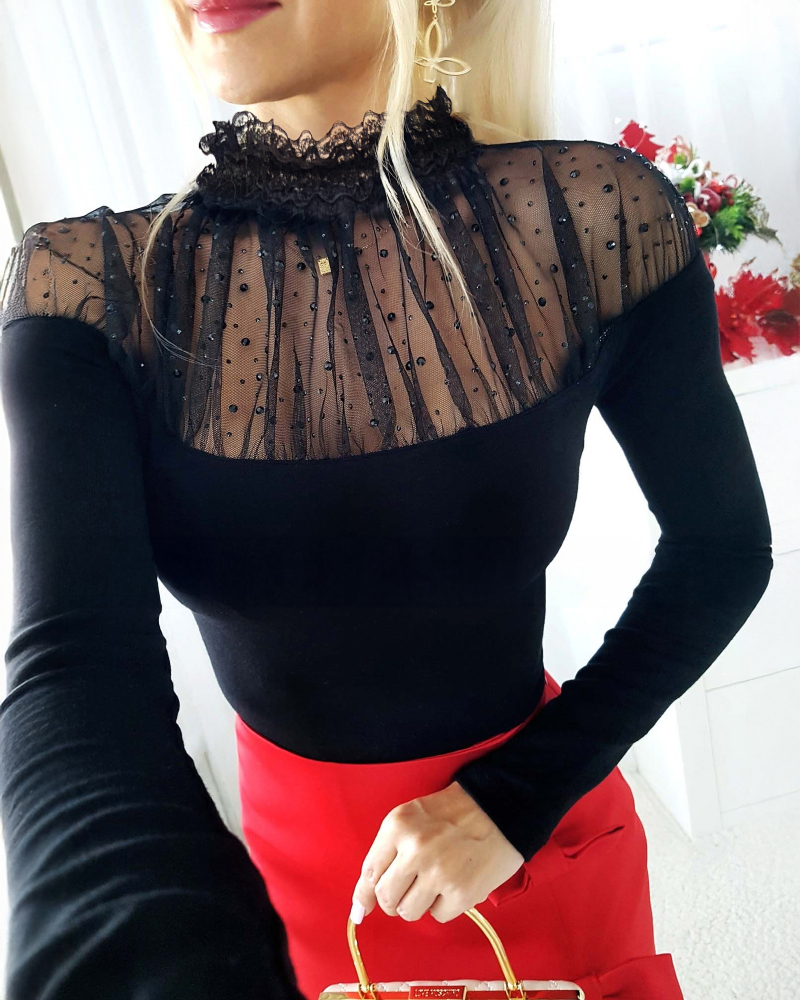 

Blusa de renda com gola alta e patchwork em malha com decoração de strass e corte slim, Black