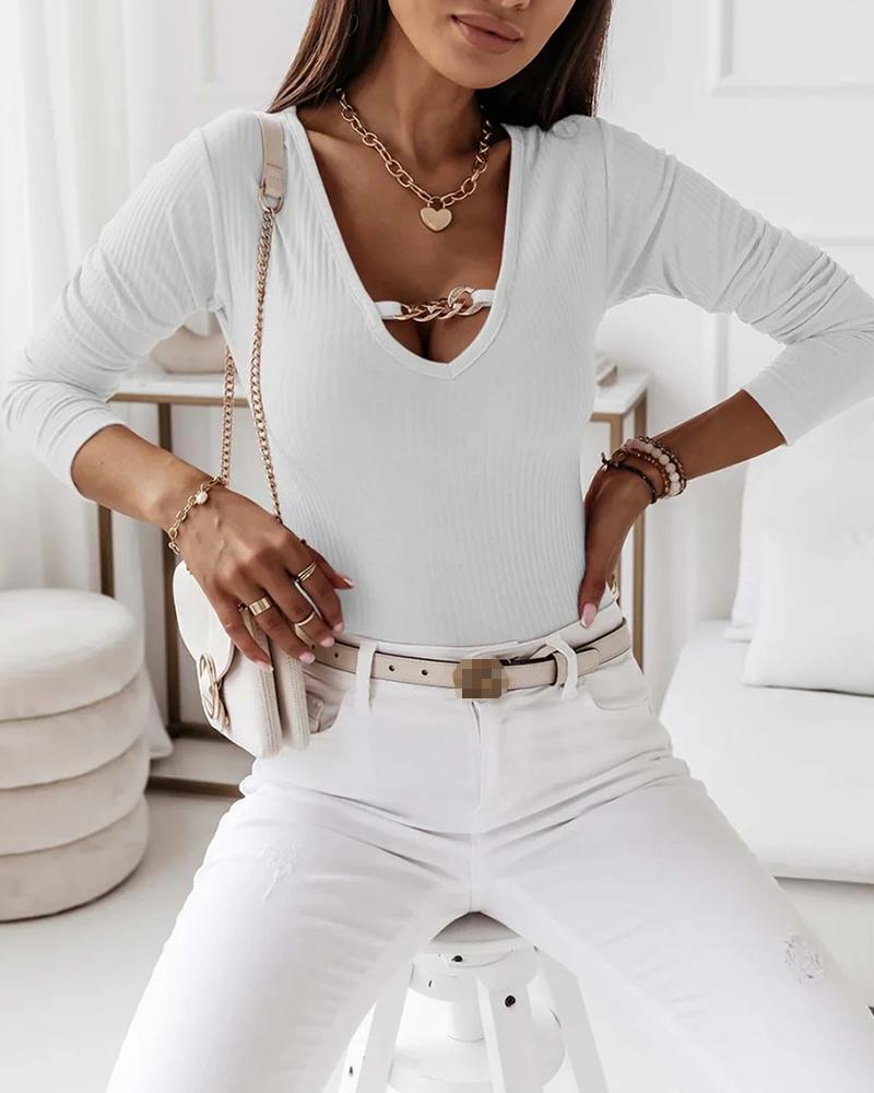 

U-Neck Long Sleeve Chain Decor Top, White