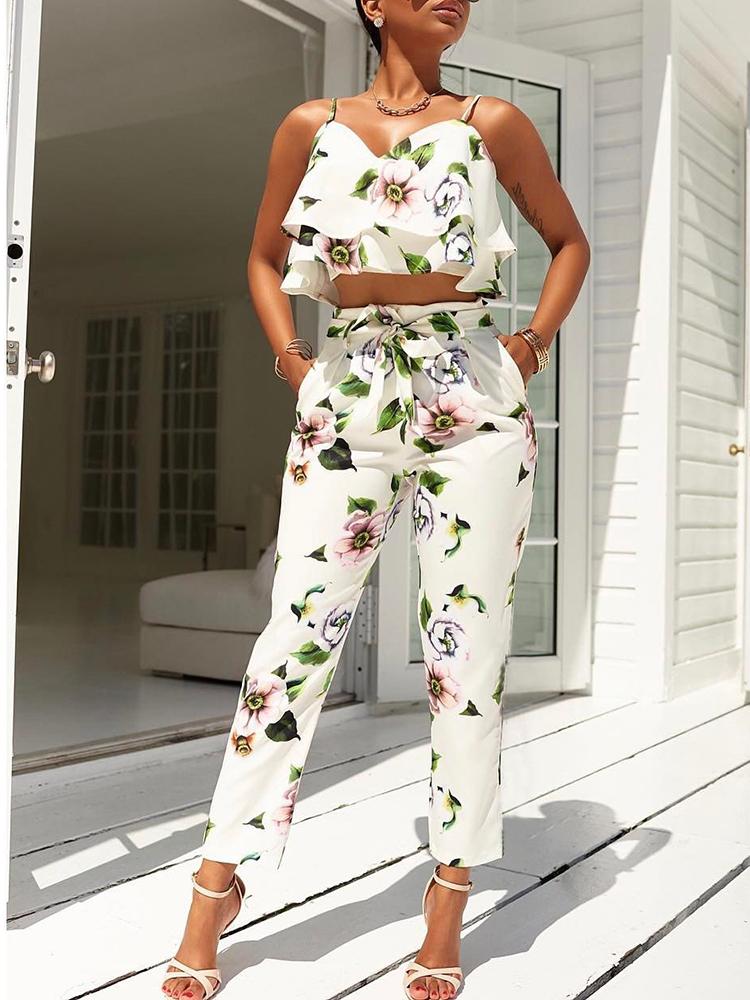 

Stylish Flounced Spaghetti Strap Floral Cropped Twinset, White