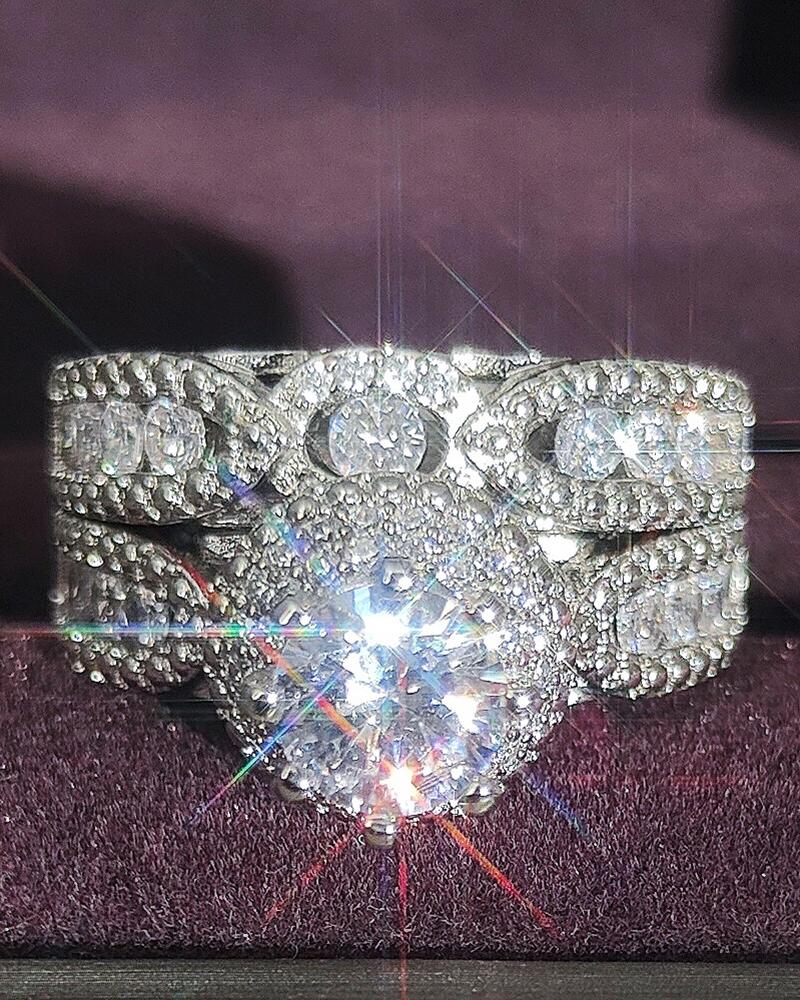 

2pcs Fashionable Micro Pave Zircon Engagement Rings Set, White