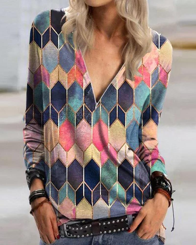 

Colorblock Geometry Long Sleeve Sweatshirt, Multicolor