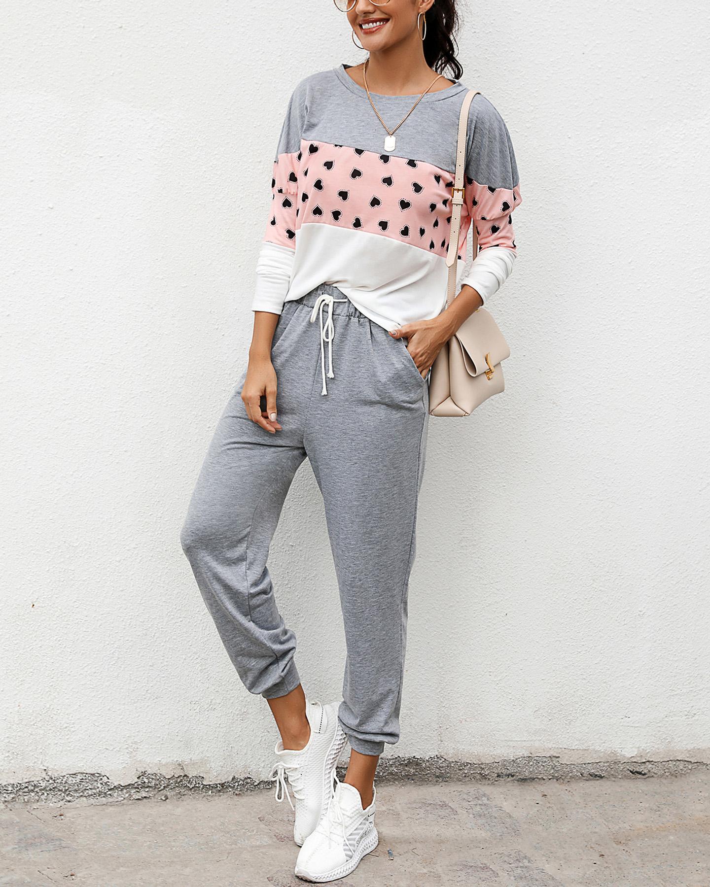 

Colorblock Heart Pattern Top & Pant Sets, Gray