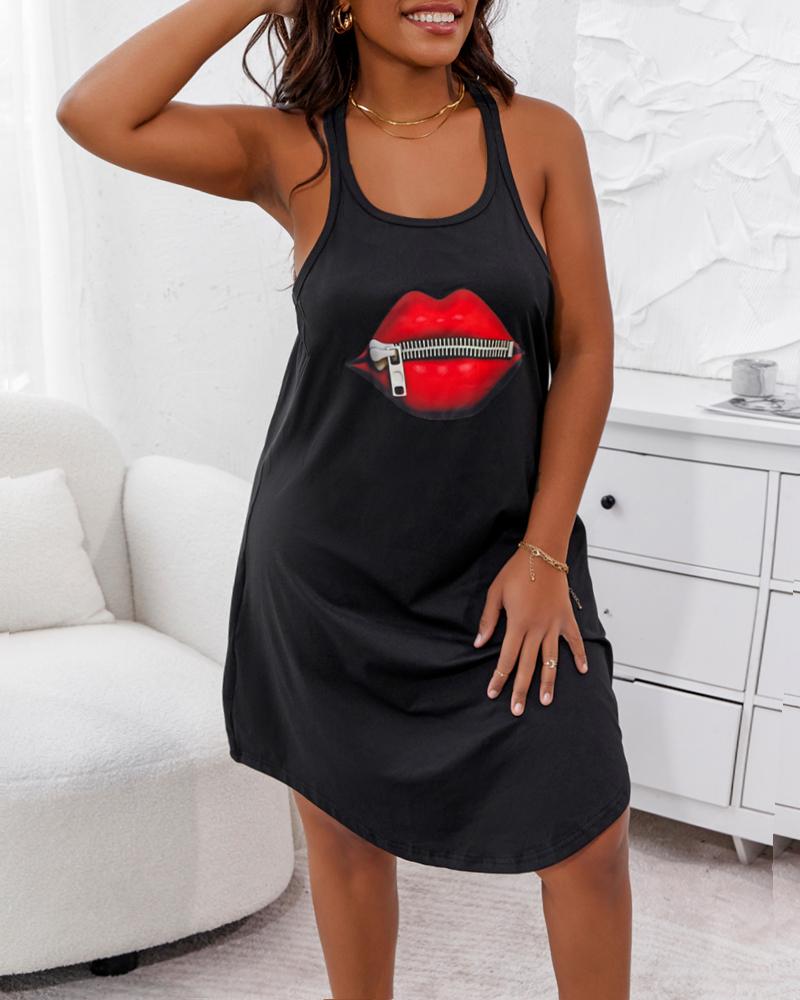 

Lip Print U-Neck Sleep Dress, Black