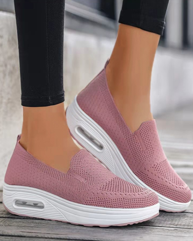 

Breathable Slip On Muffin Sneakers, Pink