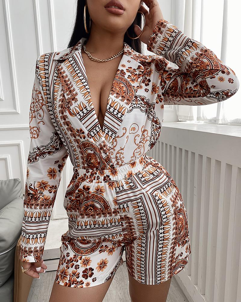 

All Over Print Notched Collar Surplice Neck Top & Shorts Set, White