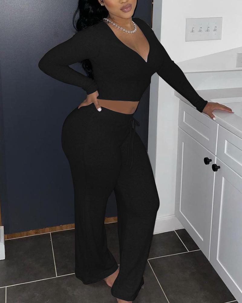 

V-Neck Long Sleeve Crop Top & Drawstring Flare Leg Pants Set, Black