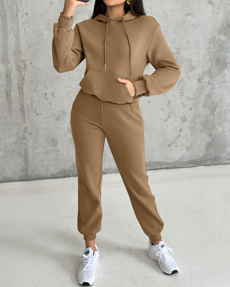 

2 Pieces Outfit Kangaroo Pocket Thermal Lined Drawstring Hoodie Sweatshirt and Casual Elastic Waist Cinched Ribbed Cuffs Sporty Sweatpants Set, Khaki