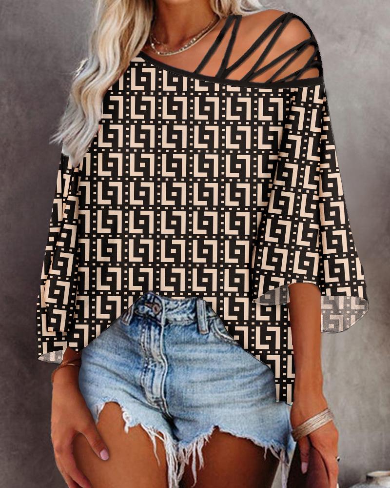 

Geometric Print Cold Shoulder Bell Sleeve Top, Black