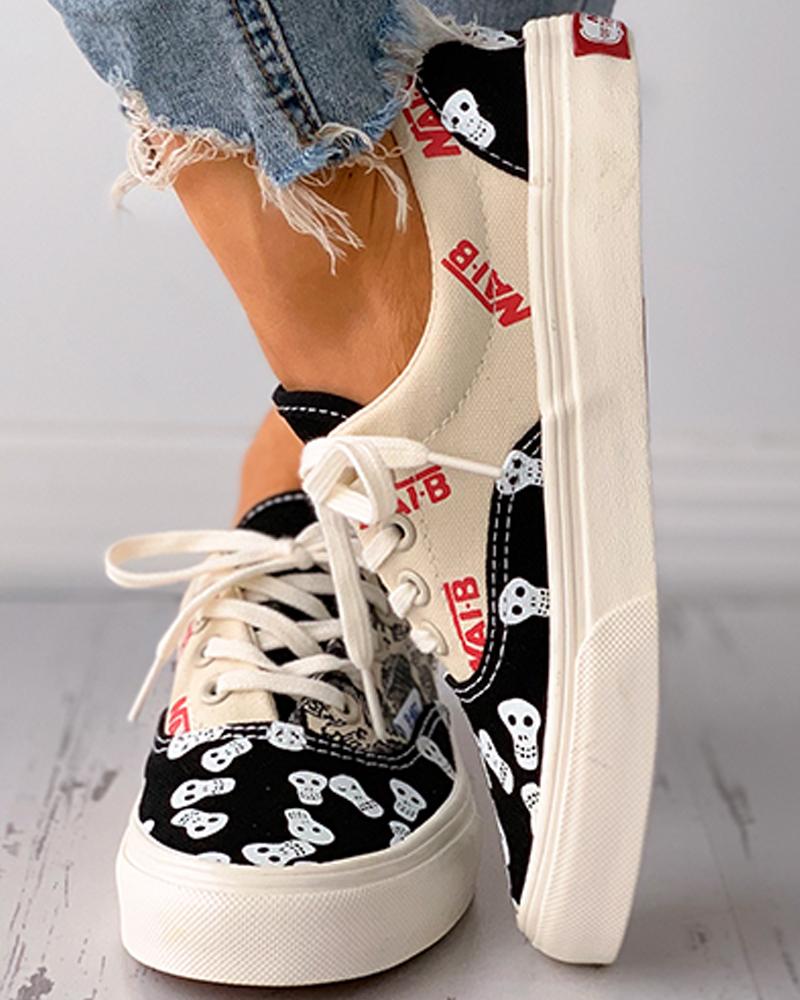 

Skull Letter Print Colorblock Eyelet Lace-up Canvas Shoes, Black