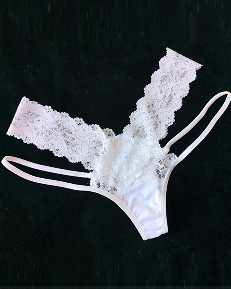 

Scallop Trim Cutout Floral Lace Panty, White