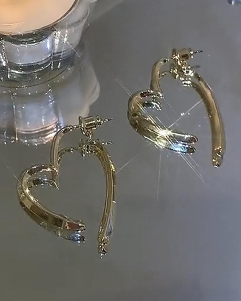 

1Pair Hollow Out Heart Shaped Earrings, Gold