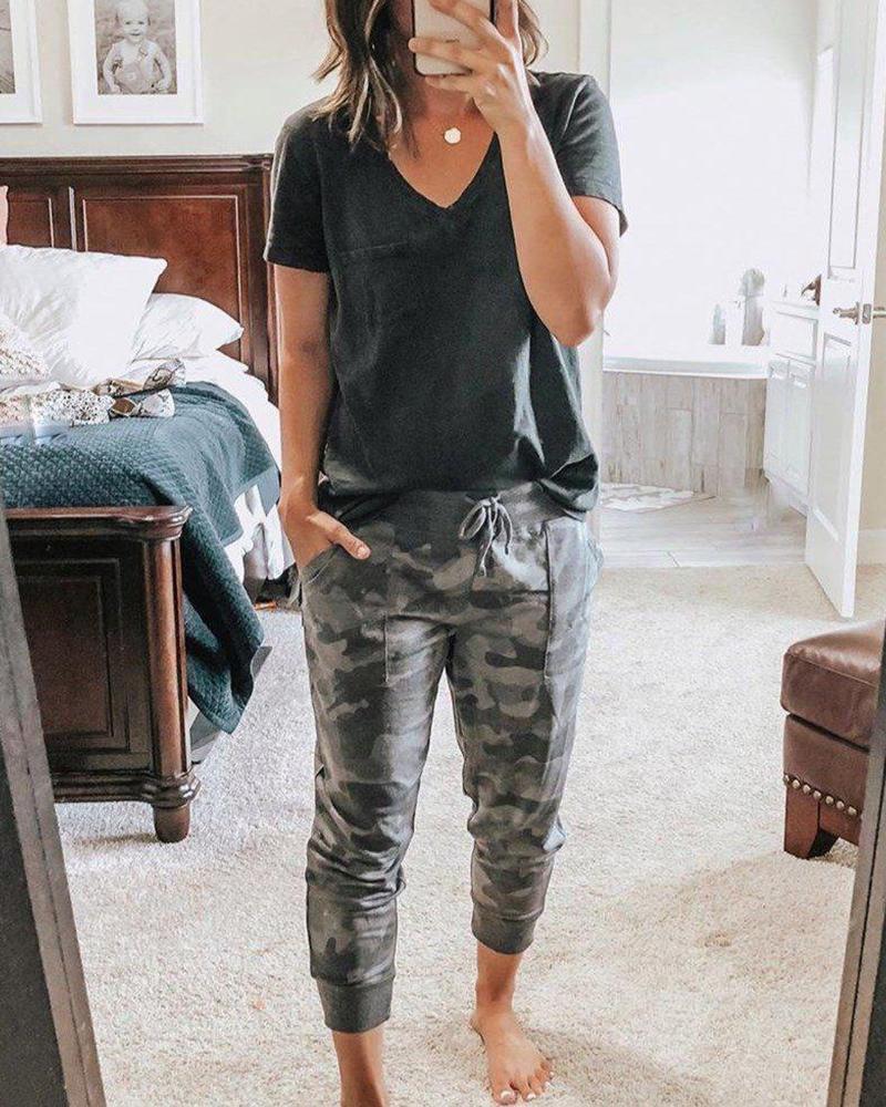 

V-neck Camouflage Print Pajamas Set, Army green