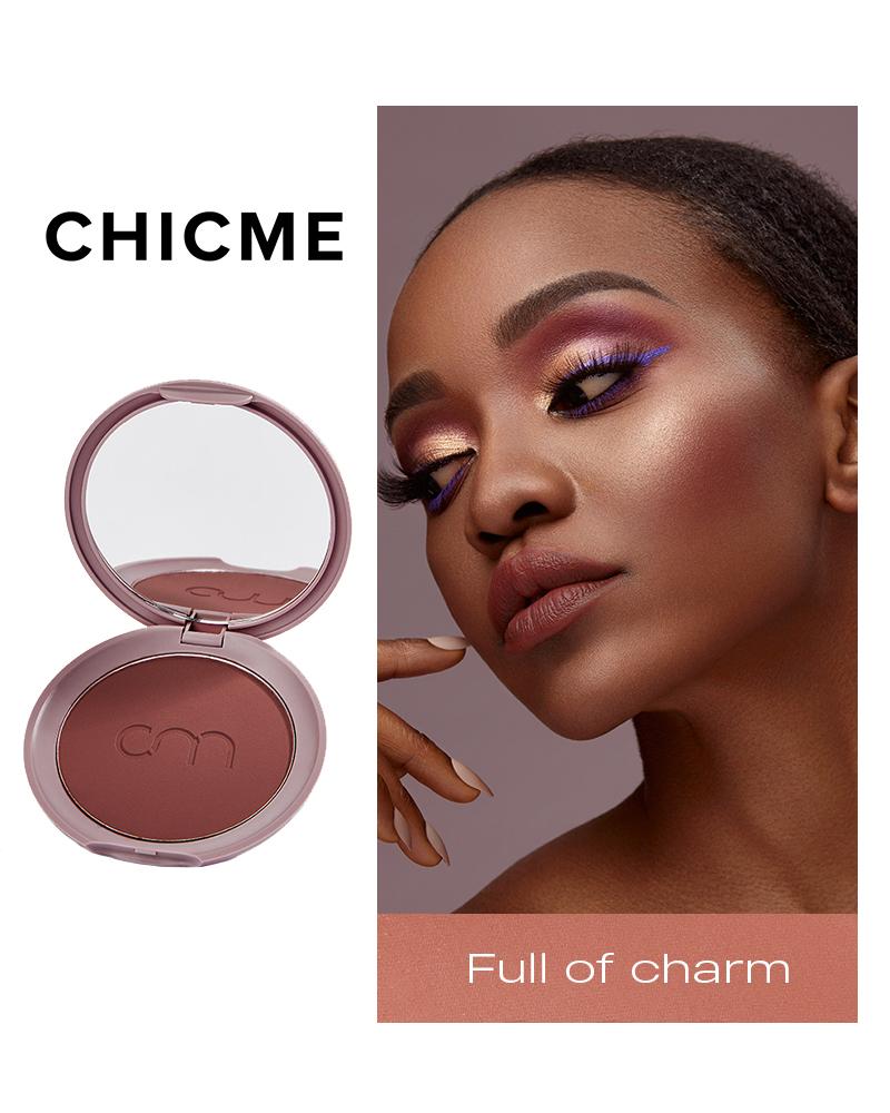 

Soft Powder Blusher, Full of charm