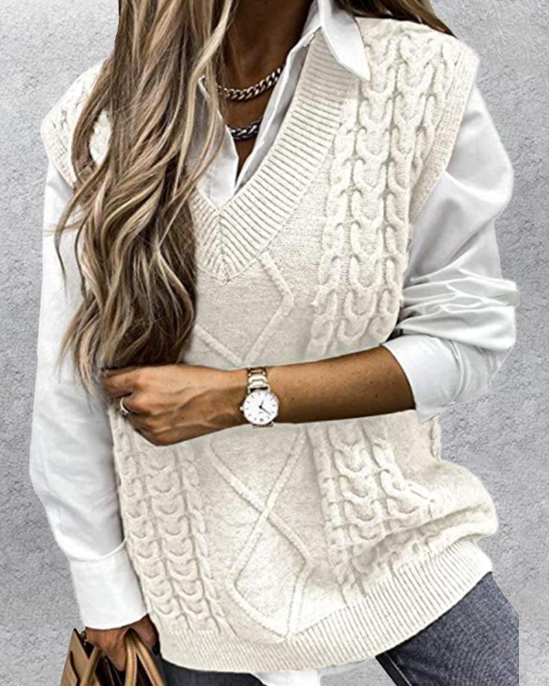 

V-Neck Cable Knit Sweater Vest, White