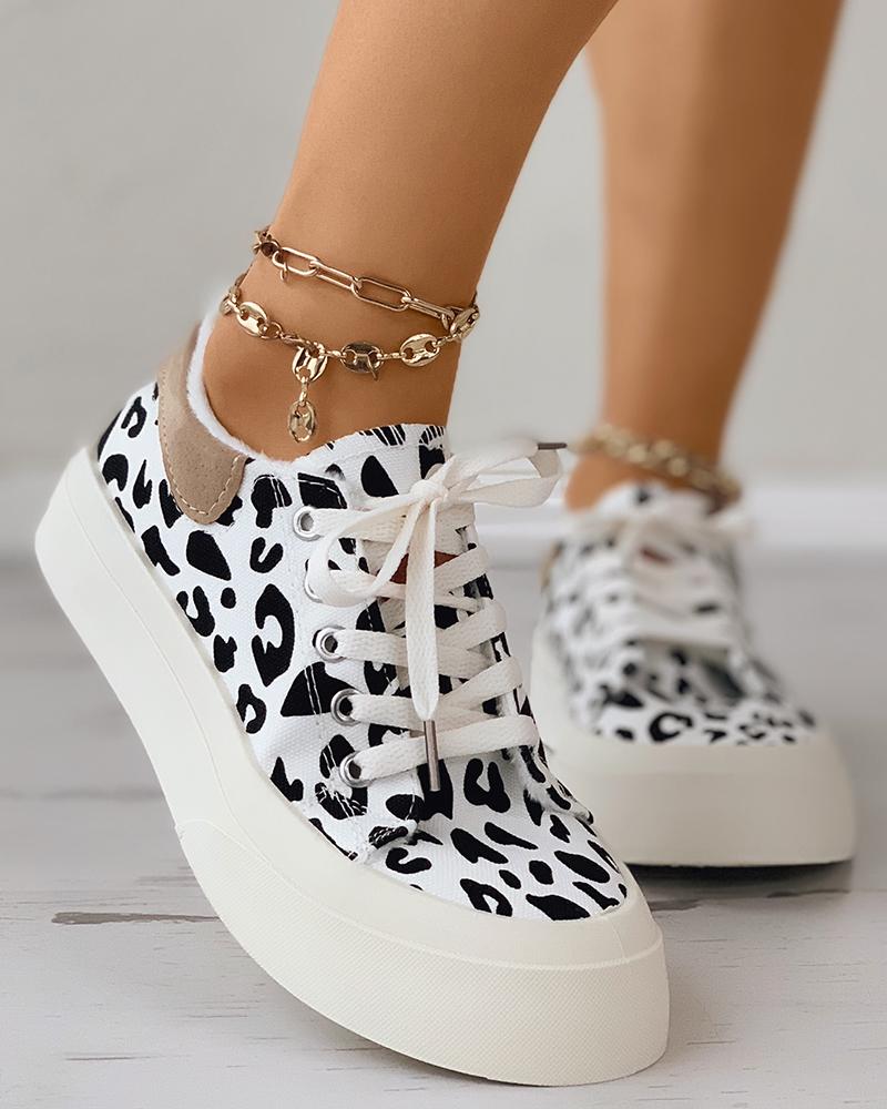 

Cheetah Print Eyelet Lace-up Canvas Shoes, White&leopard