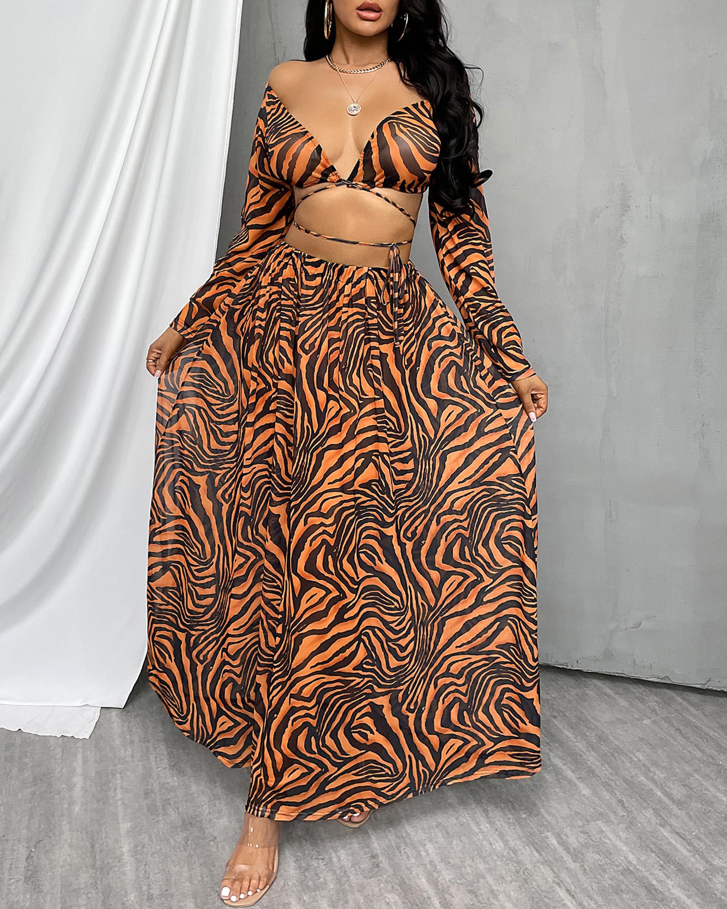 

All Over Print Crisscross Tie Crop Top & Skirt Set, Brown