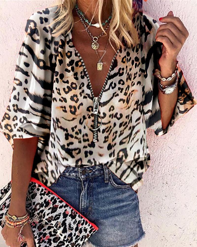 

Cheetah Print Lantern Sleeve Zipper Design Casual Top, Leopard