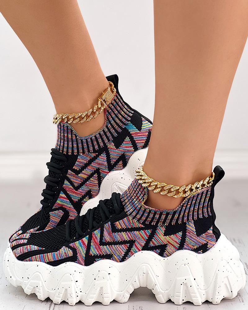 

Chevron Pattern Breathable Lace-up Sneakers, Multicolor