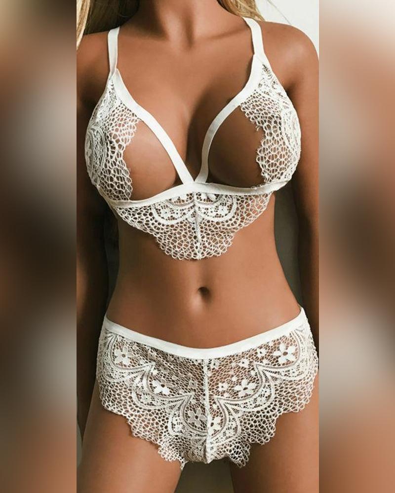 

Solid Cut-out Lace Patchwork Strap Bra With Panties Sexy Sets, White