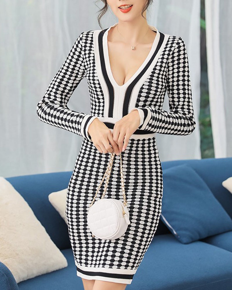 

Abstract Print Long Sleeve Bodycon Sweater Dress, Style1