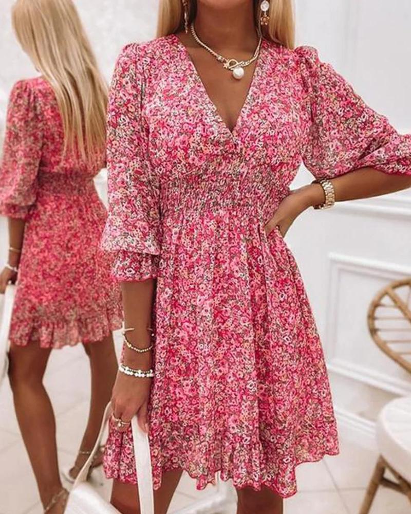 

Pink Ditsy Floral Print Lantern Sleeve Ruffles Shirred Dress