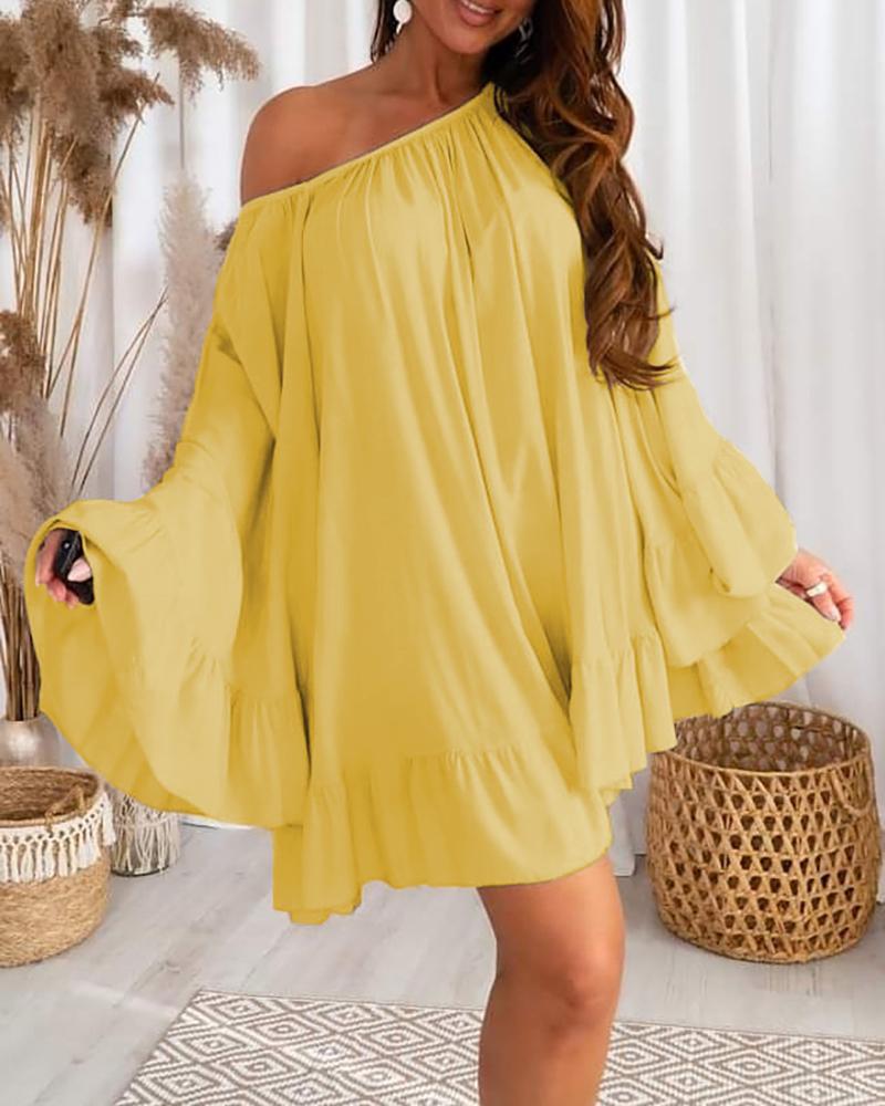 

Bell Sleeve Ruffle Hem Casual Swing Dress, Yellow