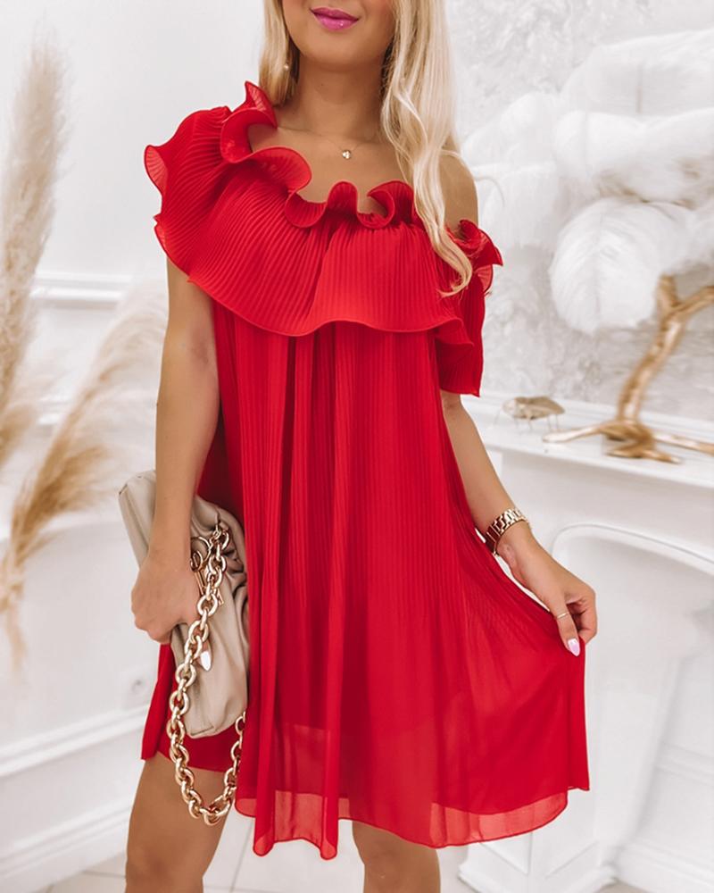 

Cold Shoulder Ruched Ruffles Swing Dress, Red
