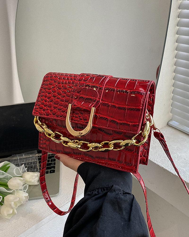 

Embossed Chain Decor Flap Shoulder Bag, Red