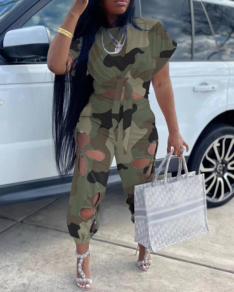 

Camo Print Tied Detail Top & Cutout Pants Set, Army green