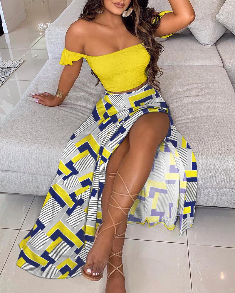 

Off Shoulder Shirred Crop Top & Geo Print Split Thigh Skirt Set, Yellow