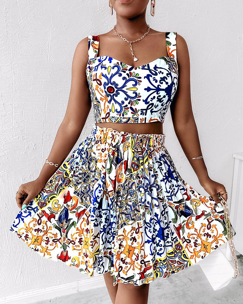 

Baroque Print Crop Top & Pleated Skirt Set, White