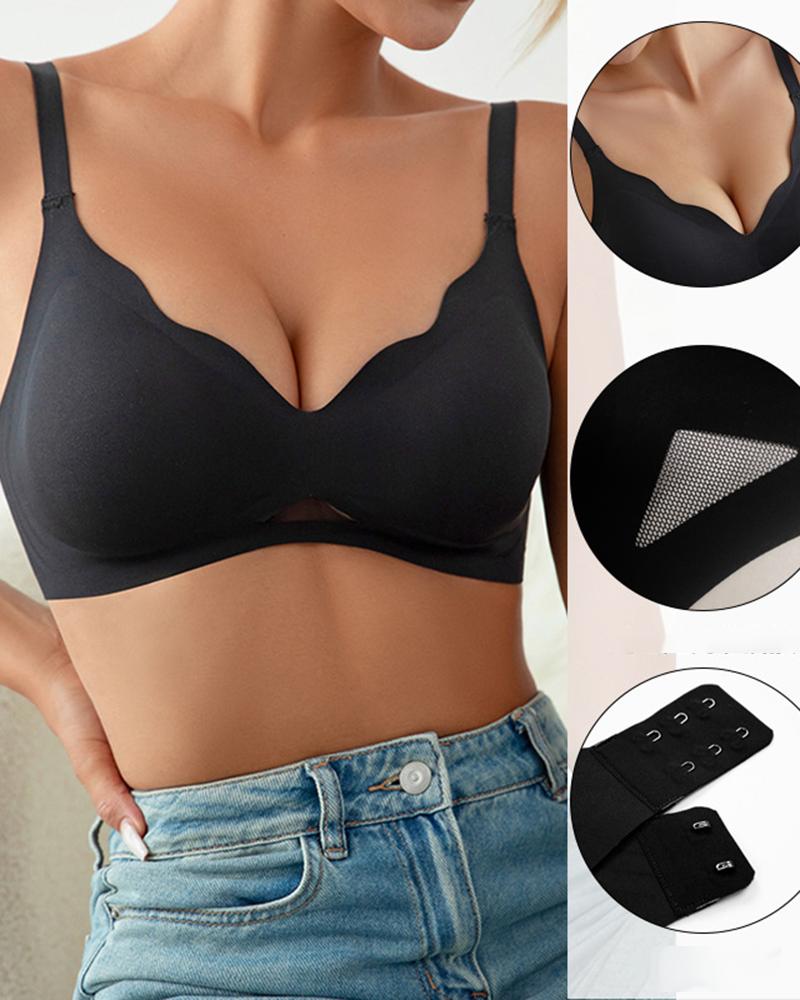 

Cutout Seamless Asymmetrical Wireless Bra, Black