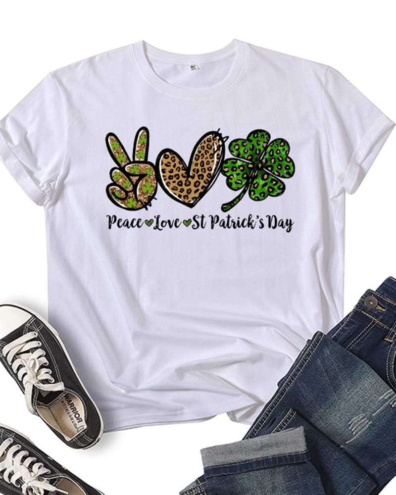 

St. Patrick' Day Leopard Scissorhands Clover Letter Print Casual T-shirt, White