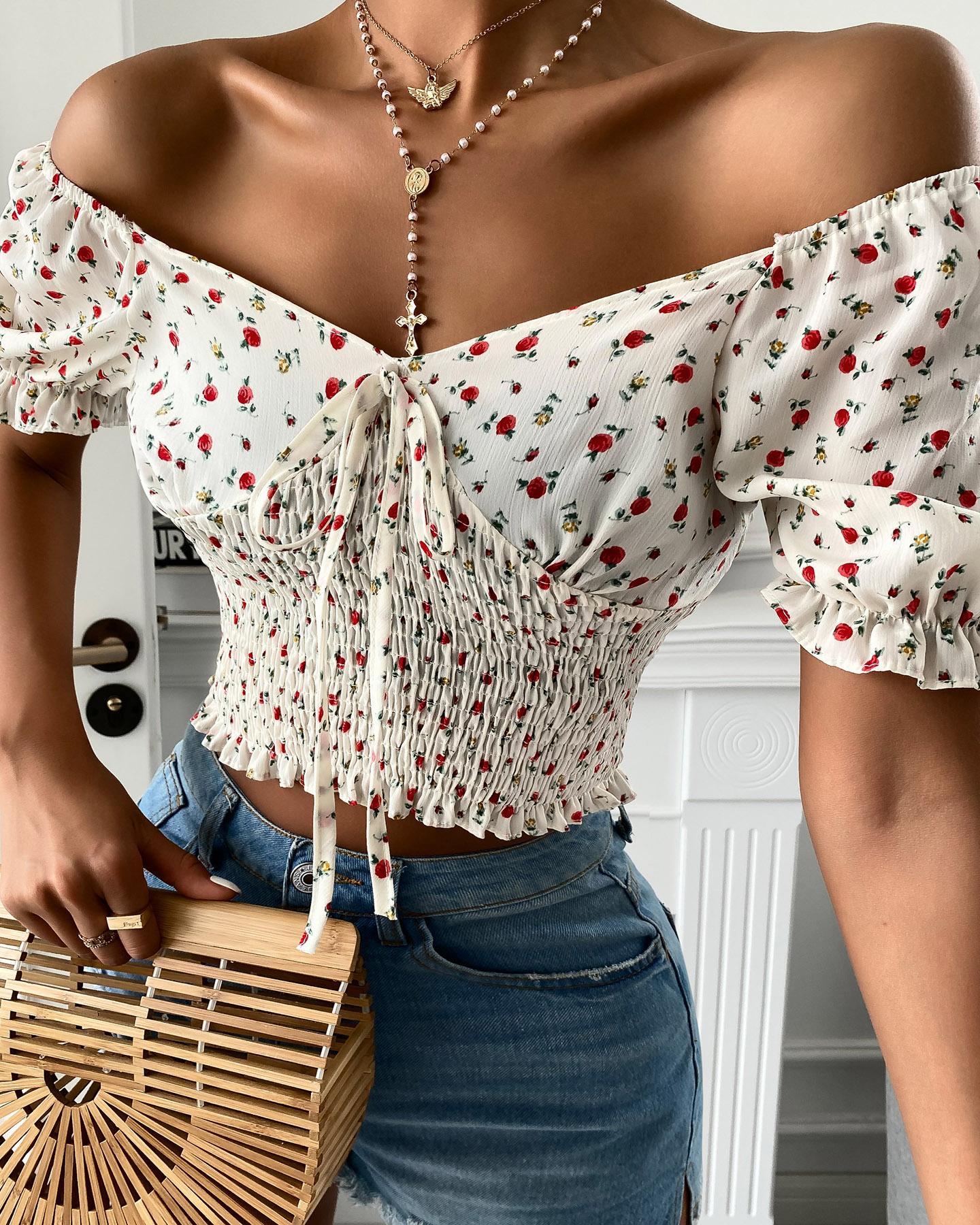 

Floral Print Shirring Detail Tie Front Crop Top, White