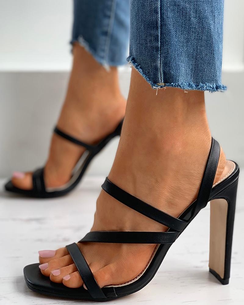 

Cutout Square Toe Chunky Heels, Black