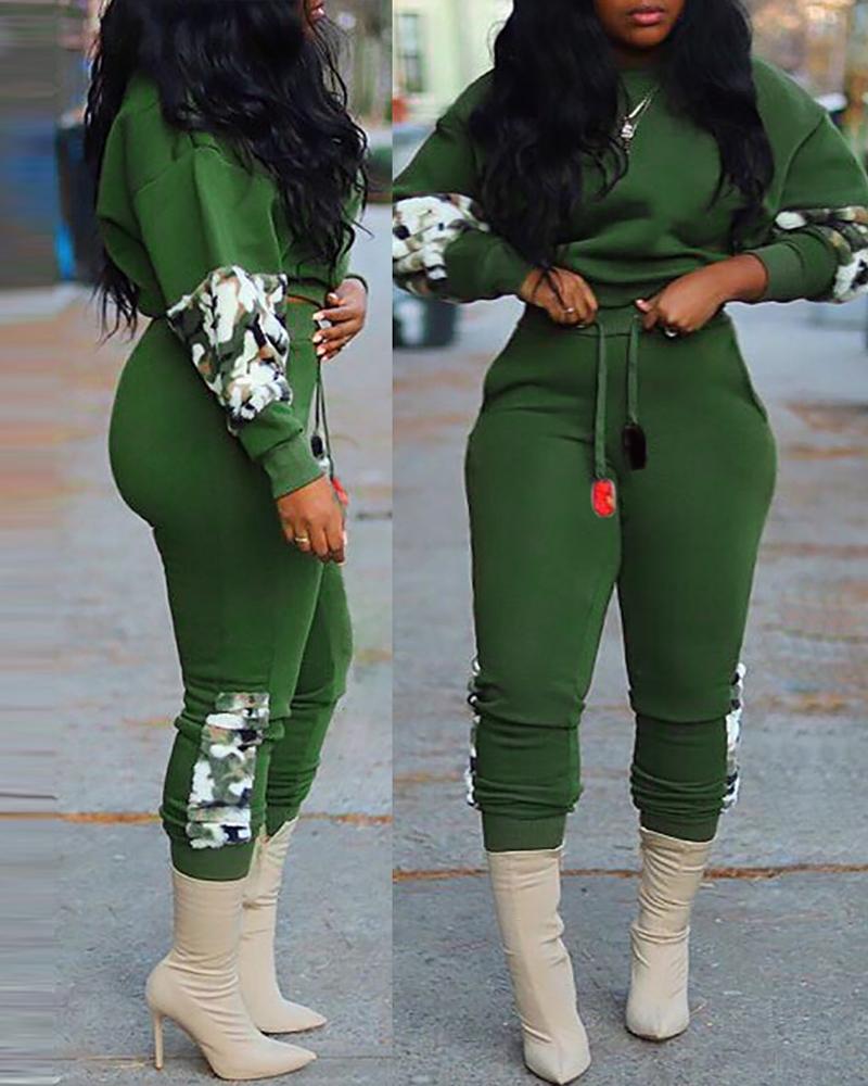 

Camouflage Print Colorblock Top & Drawstring Pants Set, Green