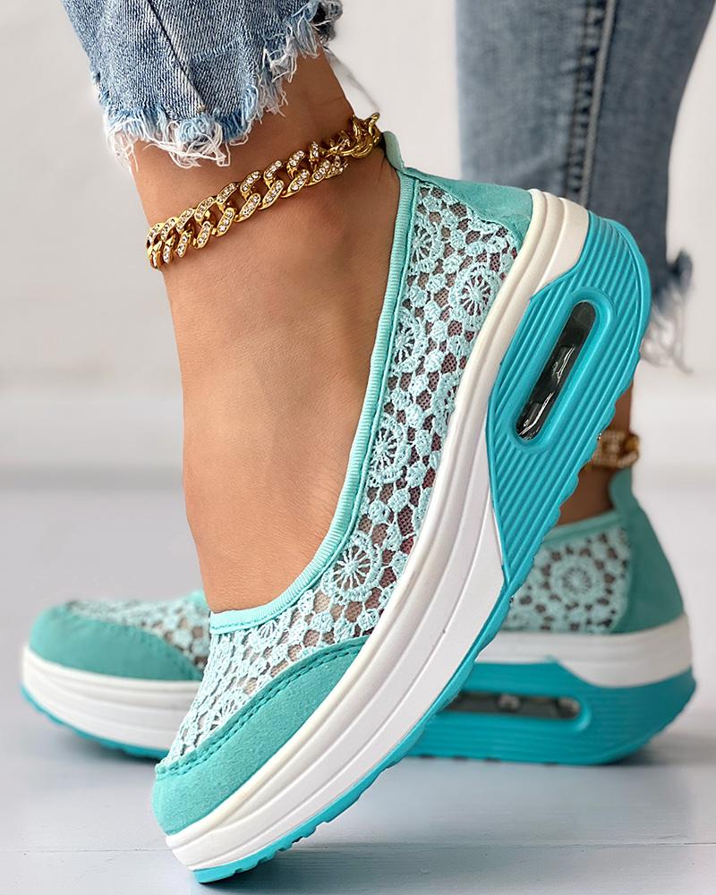 

Contrast Lace Slip-on Sneakers, Light blue
