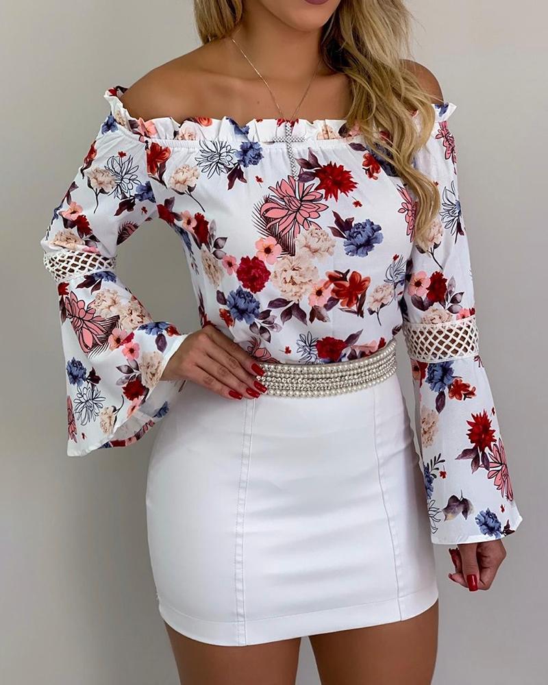 

Frill Hem Bell Sleeve Floral Print Blouse, White