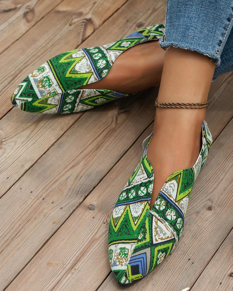 

Tribal Geometric Print Point Toe Casual Loafers, Green