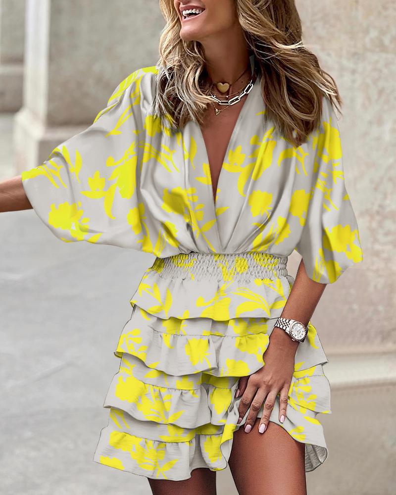 

Batwing Sleeve Layered Ruffle Hem Plant Print Dress, Yellow