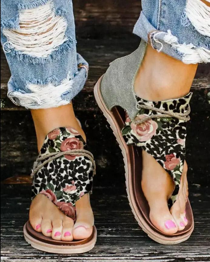 

Rose Cheetah Pattern Toe Post Sandals, Leopard